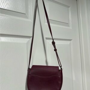 Elegant Burgundy Crossbody Bag